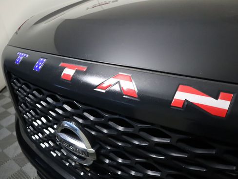 Used 2019 Nissan Titan S w/ S Utility Package image 12