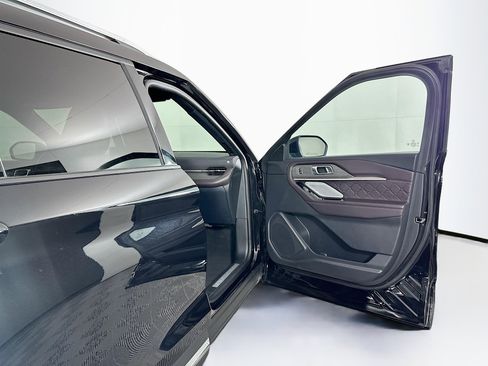 Used 2025 Ford Explorer Platinum w/ LUX Leather Package image 35