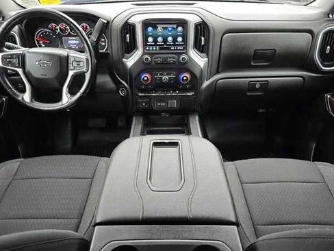 Used 2021 Chevrolet Silverado 1500 RST image 2