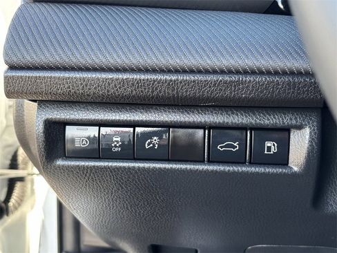 Certified 2025 Toyota Camry SE image 35