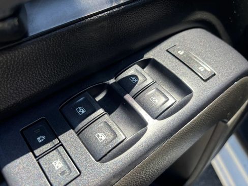 Used 2014 Chevrolet Silverado 1500 W/T RWD image 36