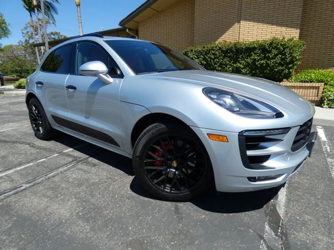 Used 2017 Porsche Macan GTS image 5