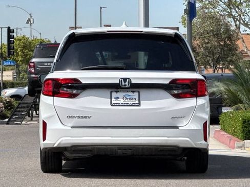 Used 2025 Honda Odyssey Sport-L image 5
