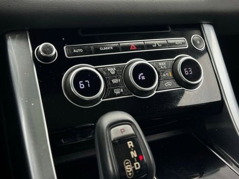 Used 2014 Land Rover Range Rover Sport HSE image 47