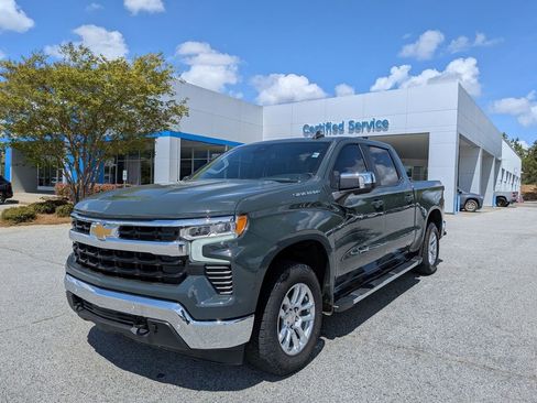 Used 2025 Chevrolet Silverado 1500 LT w/ Safety Package image 4