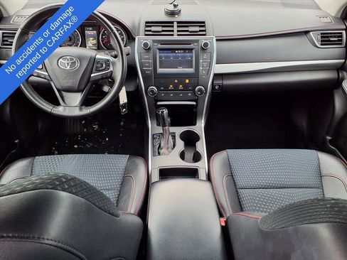 Used 2015 Toyota Camry image 12