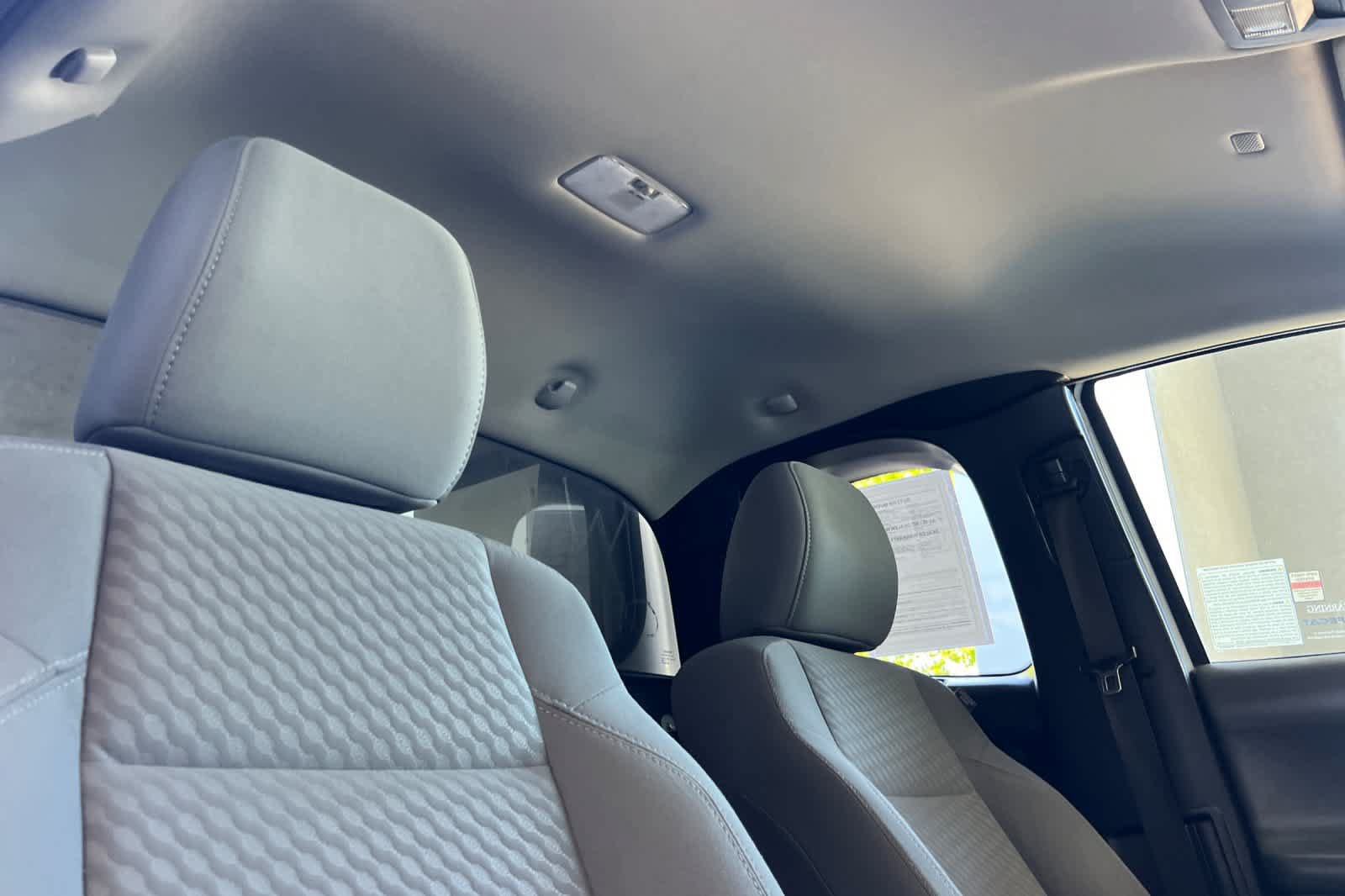 Used 2022 Toyota Tacoma SR RWD image 15