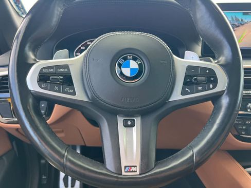 Used 2022 BMW M550i xDrive w/ Premium Package AWD/4WD image 24