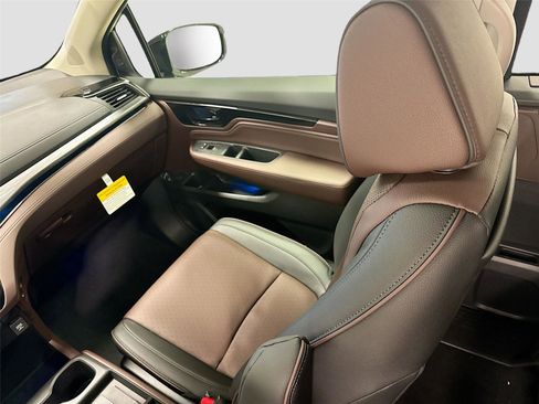 New 2026 Honda Odyssey Elite image 23