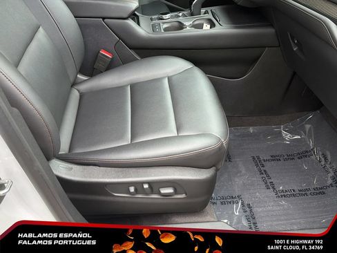Certified 2022 Cadillac XT4 Sport w/ LPO, ONYX Package FWD image 29