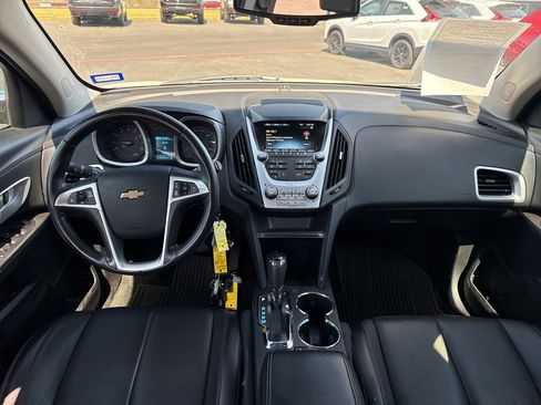 Used 2017 Chevrolet Equinox Premier image 19