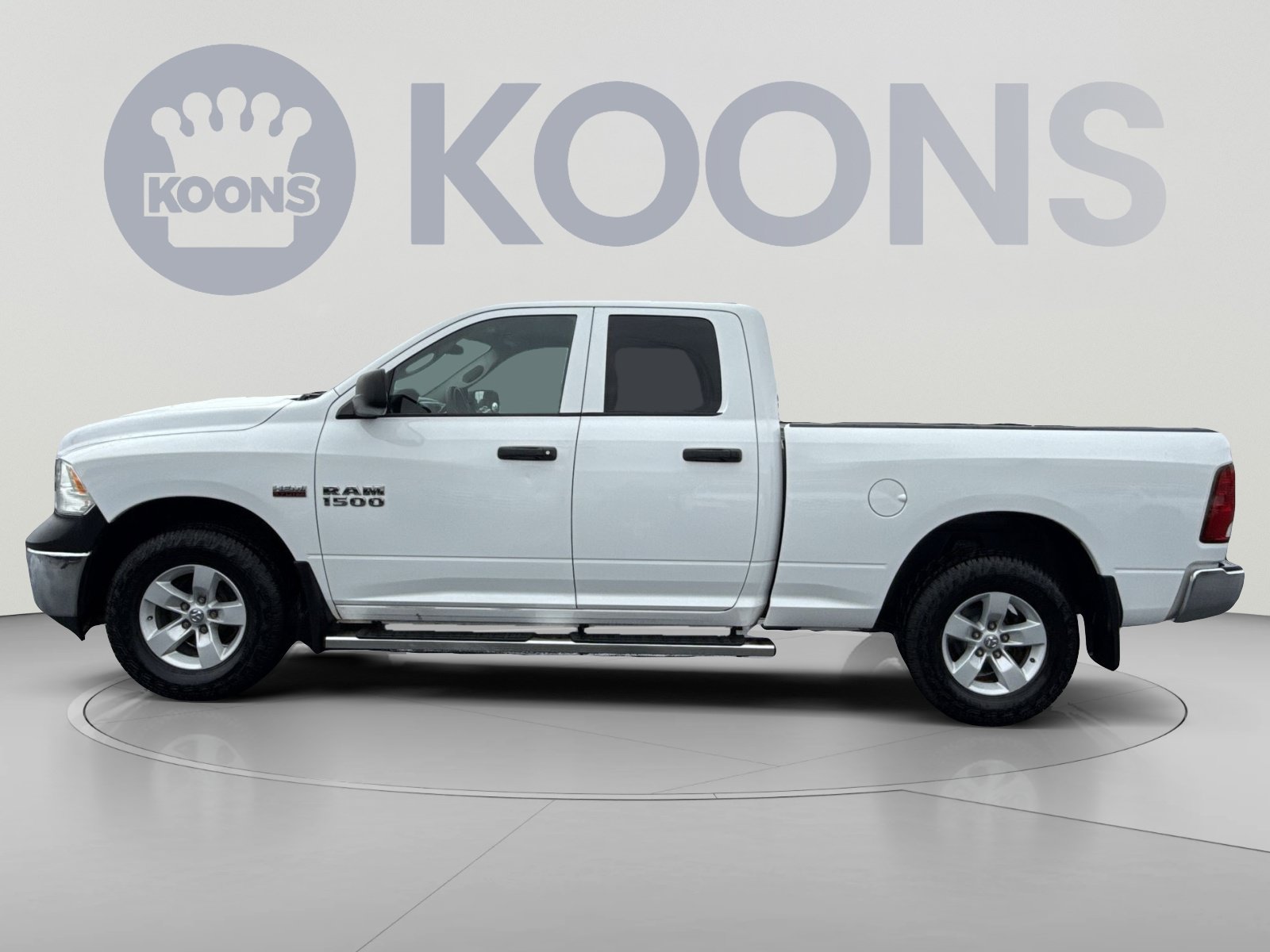 Used 2018 RAM 1500 ST w/ SXT Appearance Group AWD/4WD image 2