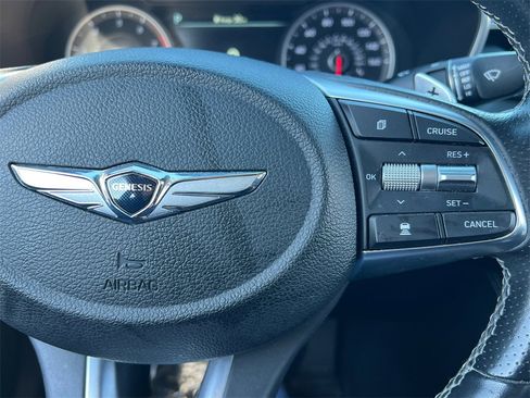 Used 2021 Genesis G70 2.0T image 17