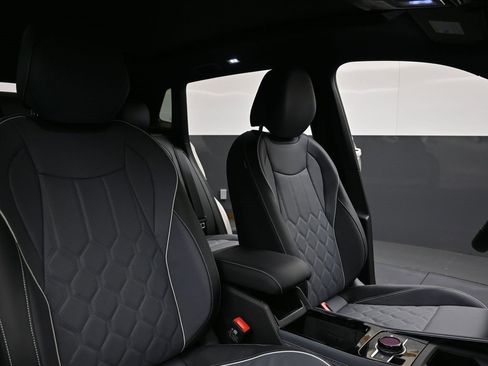 New 2026 Volkswagen Tiguan SEL R-Line image 13