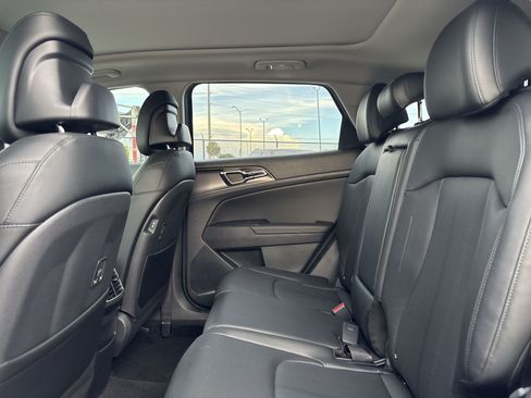 Used 2026 Kia Sportage SX FWD image 22