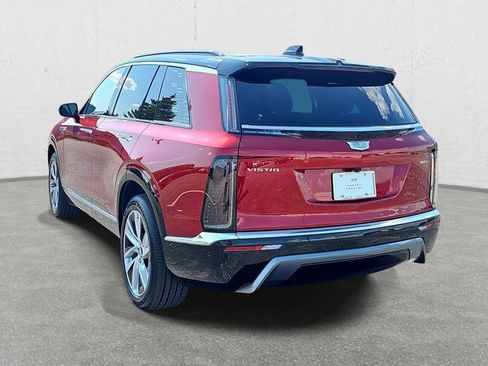 New 2026 Cadillac Vistiq Luxury image 7