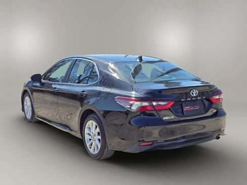 Used 2023 Toyota Camry LE image 7