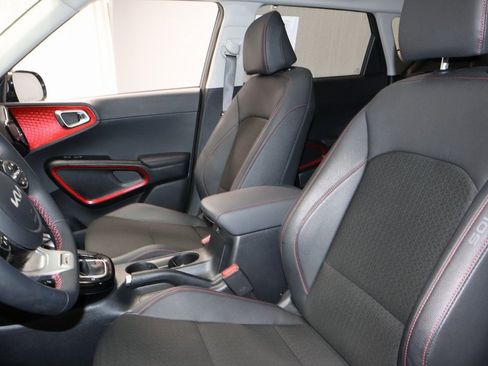 Used 2024 Kia Soul GT-Line image 27