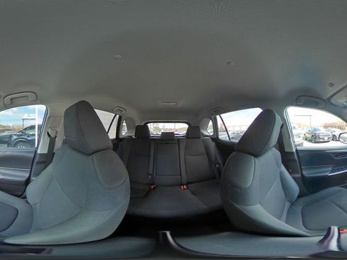 Used 2025 Toyota RAV4 LE image 41