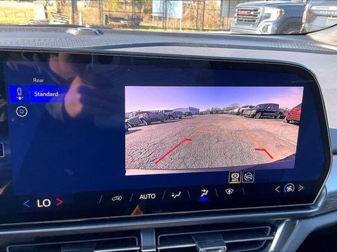 New 2026 Chevrolet Equinox EV LT image 21