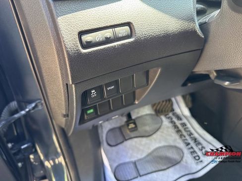 Used 2016 Nissan Rogue FWD image 10