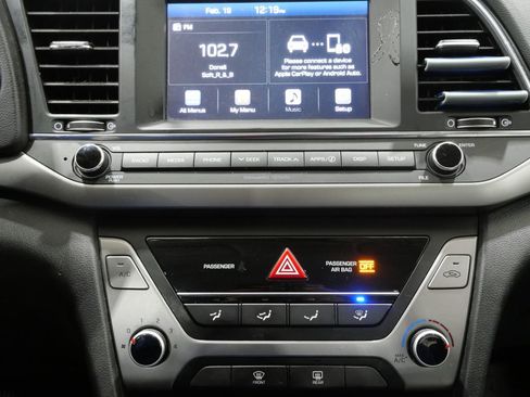 Used 2018 Hyundai Elantra SEL image 20