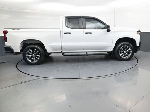 Used 2019 Chevrolet Silverado 1500 W/T w/ WT Convenience Package AWD/4WD image 3