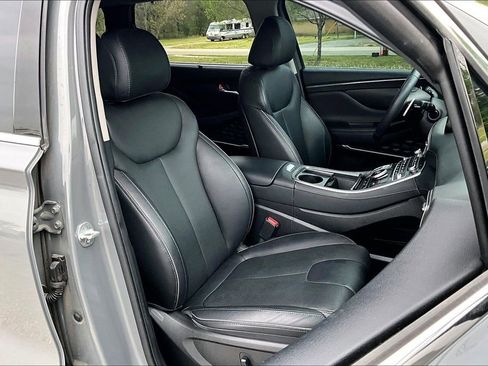 Used 2022 Hyundai Santa Fe SEL w/ Convenience + Premium Package image 7