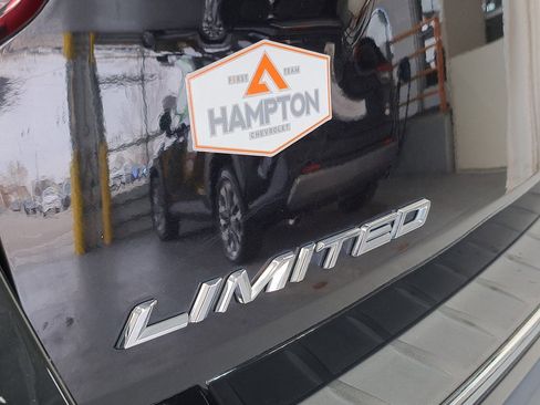 Used 2022 Ford Explorer Limited image 37