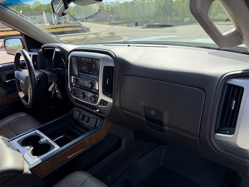Used 2018 GMC Sierra 1500 SLT image 27