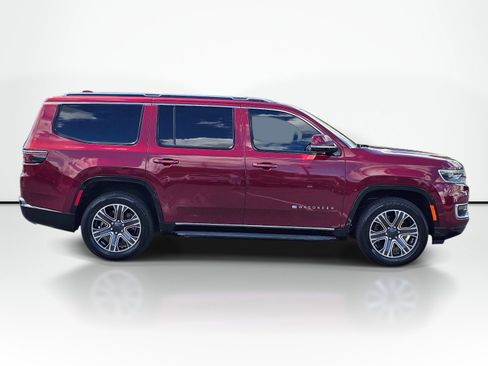 Used 2022 Jeep Wagoneer Series III RWD image 7