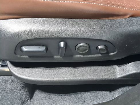 Used 2021 Buick Enclave Avenir w/ Avenir Technology Package image 31