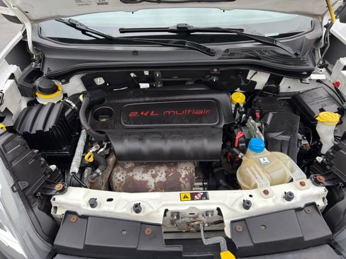 Used 2018 RAM ProMaster City Tradesman image 13