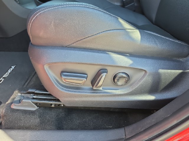 Used 2023 Subaru Solterra AWD image 18