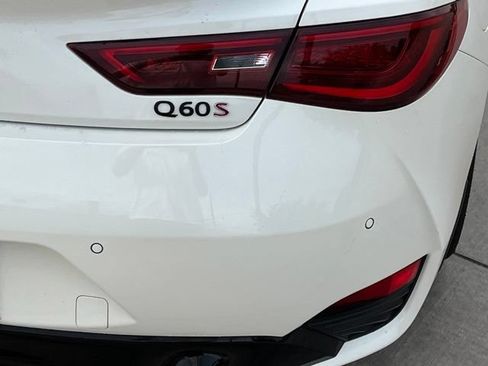 Used 2022 INFINITI Q60 Red Sport 400 w/ Proactive Package RWD image 8
