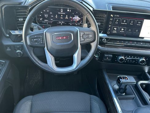 Used 2024 GMC Sierra 1500 Elevation image 15