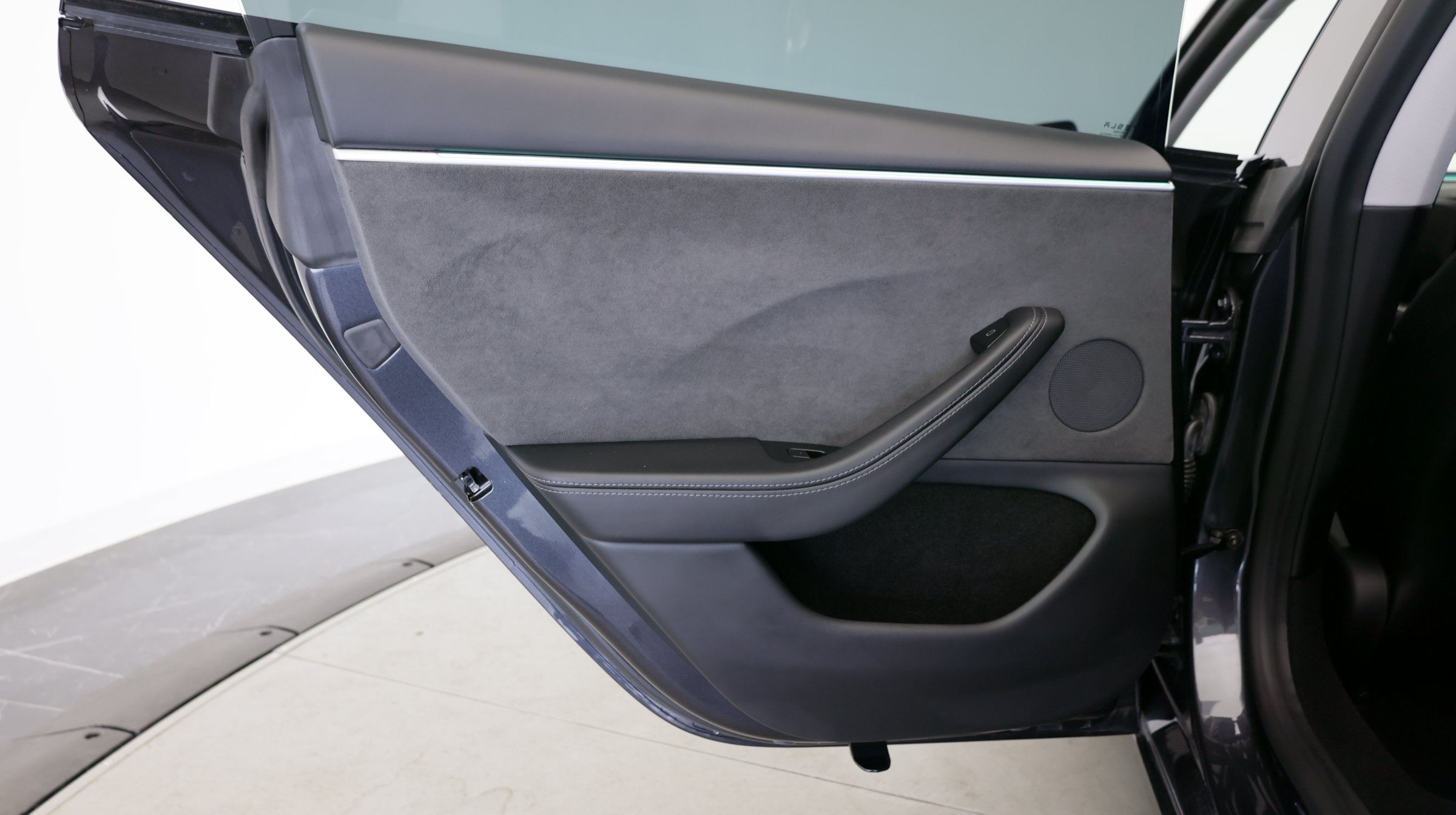 Used 2024 Tesla Model 3 Long Range AWD/4WD image 26