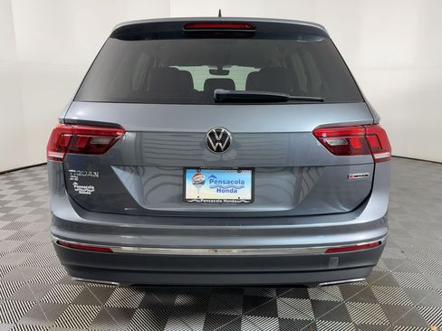 Used 2020 Volkswagen Tiguan SE image 8