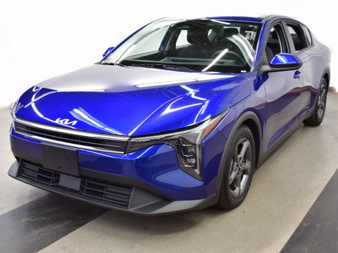 Used 2025 Kia K4 FWD image 4