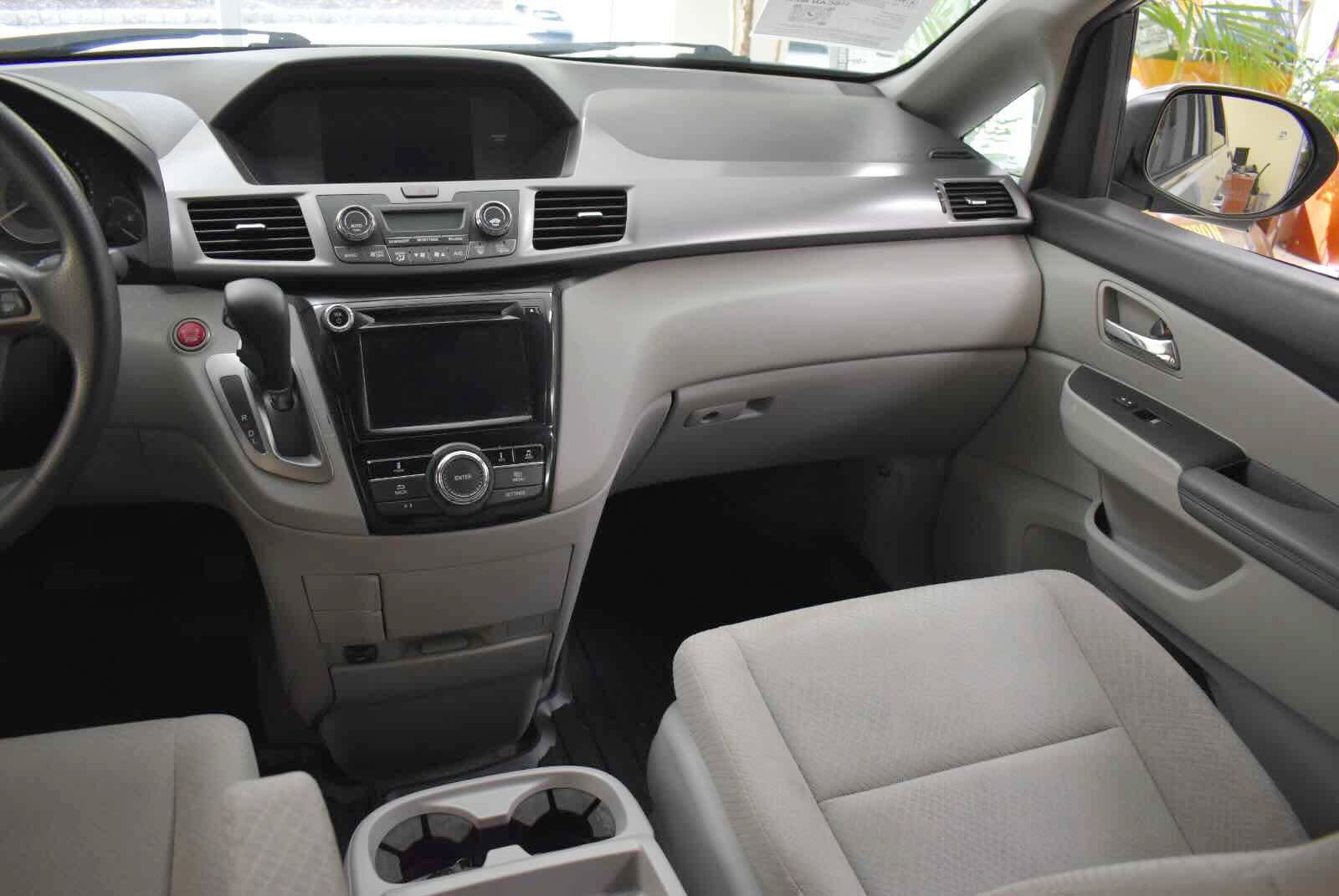 Used 2015 Honda Odyssey EX image 16