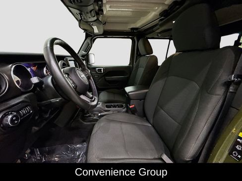 Used 2022 Jeep Gladiator Willys image 10