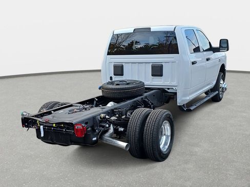 New 2026 RAM 3500 Tradesman w/ Chrome Appearance Group image 5