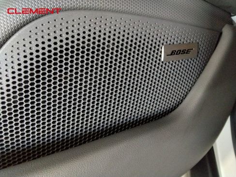 Used 2022 Porsche Taycan image 29