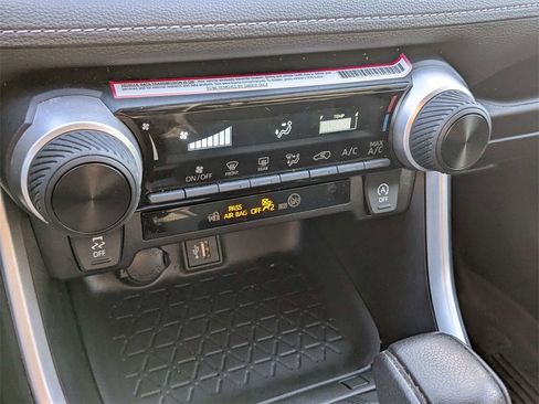 Used 2024 Toyota RAV4 LE image 23