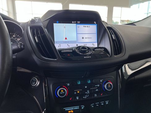Used 2018 Ford Escape Titanium AWD/4WD image 16