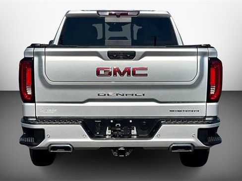 Used 2022 GMC Sierra 1500 Denali image 4