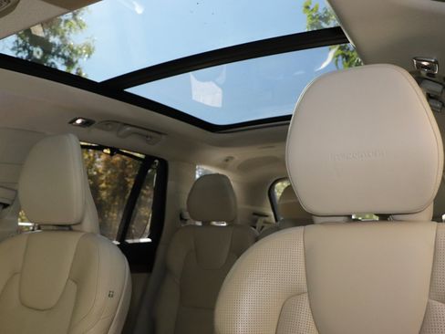 Used 2019 Volvo XC90 T8 Inscription w/ Advanced Package image 37