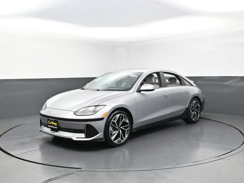Used 2023 Hyundai Ioniq 6 SEL AWD/4WD image 3