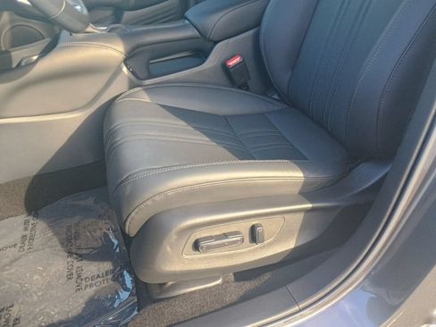 Used 2026 Honda HR-V EX-L image 13