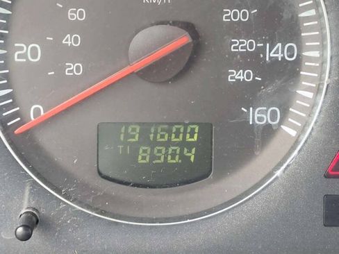 Used 2004 Volvo S60 2.4 FWD image 10